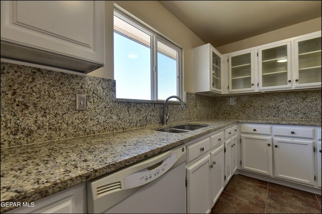4800 N Stanton Street 185, El Paso, TX 79902
