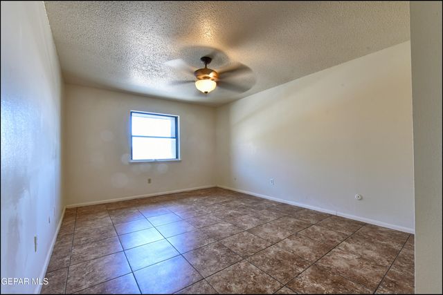 4800 N Stanton Street 185, El Paso, TX 79902