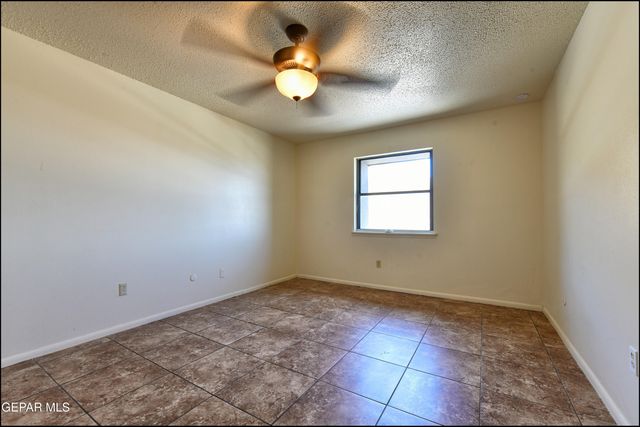 4800 N Stanton Street 185, El Paso, TX 79902