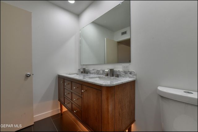 4800 N Stanton Street 185, El Paso, TX 79902