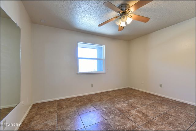 4800 N Stanton Street 185, El Paso, TX 79902