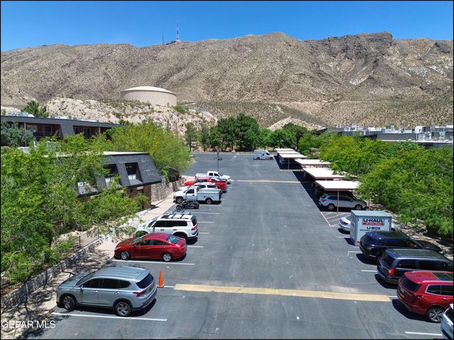 4800 N Stanton Street 185, El Paso, TX 79902
