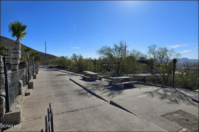 4800 N Stanton Street 185, El Paso, TX 79902