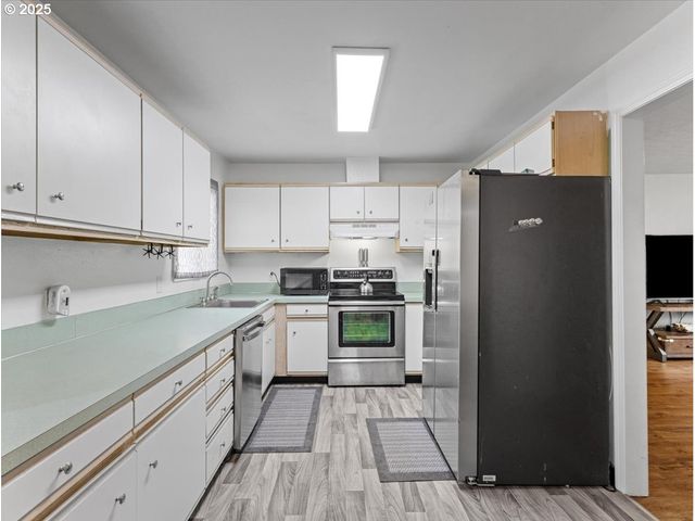 509 MT SHASTA Dr, Vancouver, WA 98664