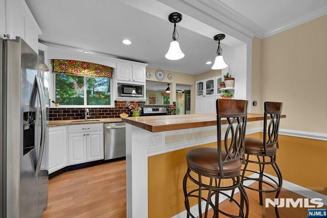 292 Kensington Road, River Edge, NJ 07661