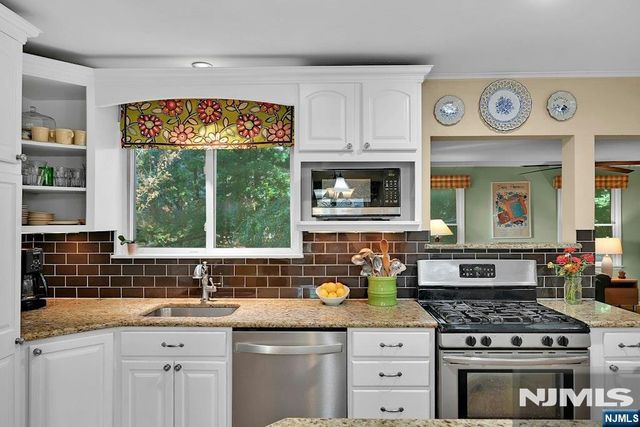 292 Kensington Road, River Edge, NJ 07661