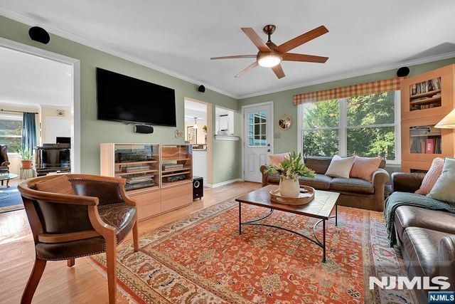 292 Kensington Road, River Edge, NJ 07661