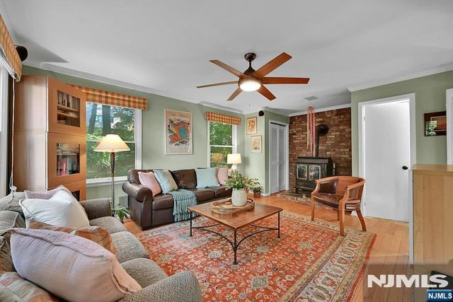 292 Kensington Road, River Edge, NJ 07661