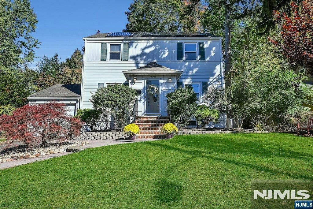 292 Kensington Road, River Edge, NJ 07661