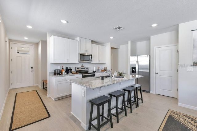 3719 RADIANT MOUNTAIN DRIVE, Plant City, FL 33565