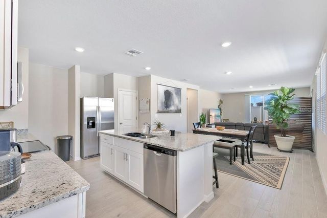 3719 RADIANT MOUNTAIN DRIVE, Plant City, FL 33565