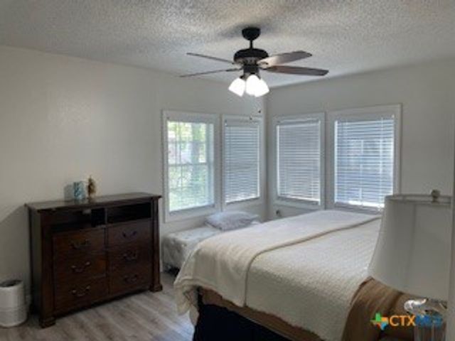 304 Oak Plaza, Austin, TX 78753