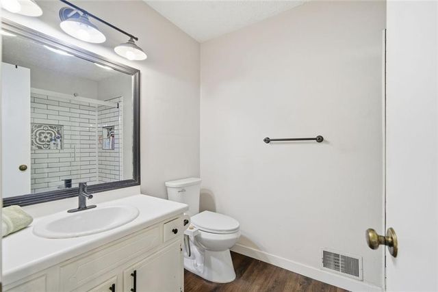 993 Medina SW Drive, Lilburn, GA 30047