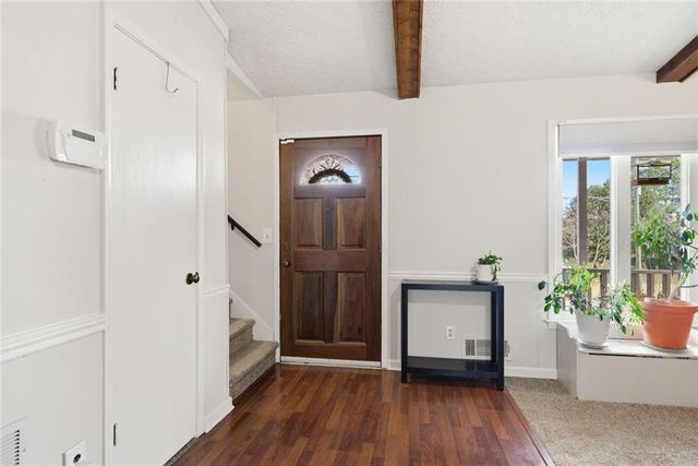 993 Medina SW Drive, Lilburn, GA 30047