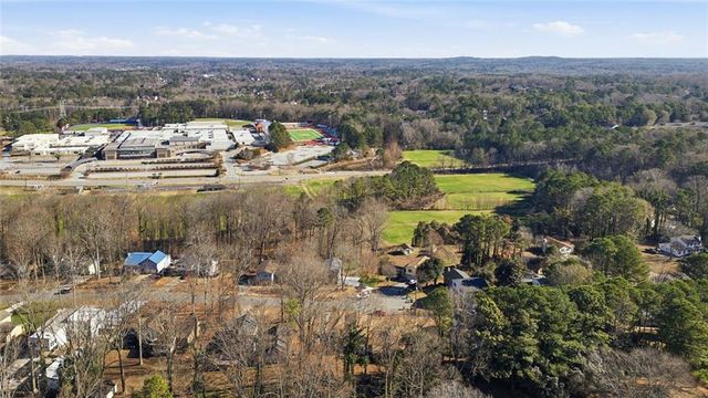 993 Medina SW Drive, Lilburn, GA 30047