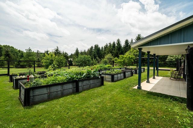 3855 County Highway C, West Bend, WI 53095