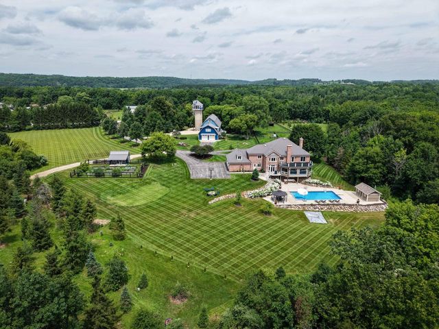 3855 County Highway C, West Bend, WI 53095