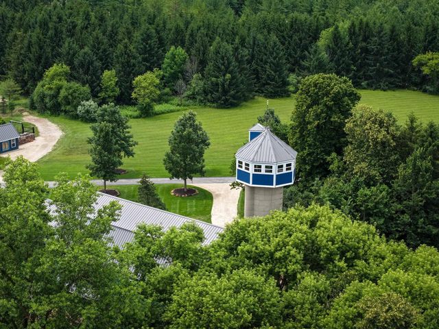 3855 County Highway C, West Bend, WI 53095