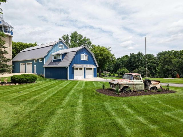 3855 County Highway C, West Bend, WI 53095