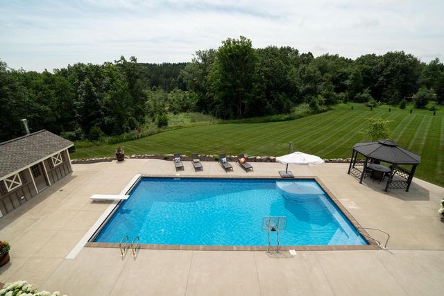 3855 County Highway C, West Bend, WI 53095