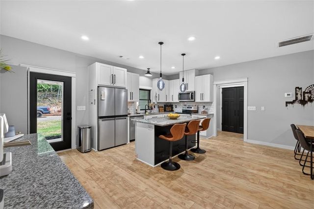 600 H D Atha, Monroe, GA 30655