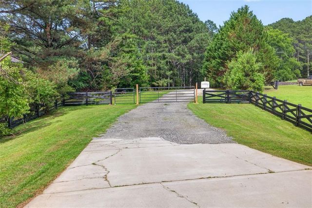 600 H D Atha, Monroe, GA 30655