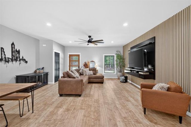 600 H D Atha, Monroe, GA 30655
