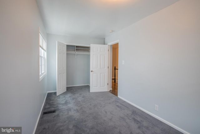 5517 HUNT PL NE, Washington, DC 20019