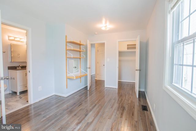 5517 HUNT PL NE, Washington, DC 20019