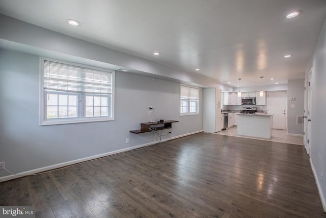 5517 HUNT PL NE, Washington, DC 20019