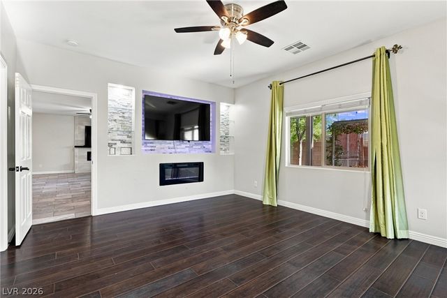 2668 Dorshester Heights Court, Las Vegas, NV 89108