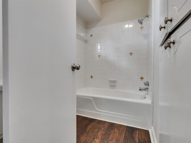 7814 Knob Hill Avenue, Pasadena, TX 77505