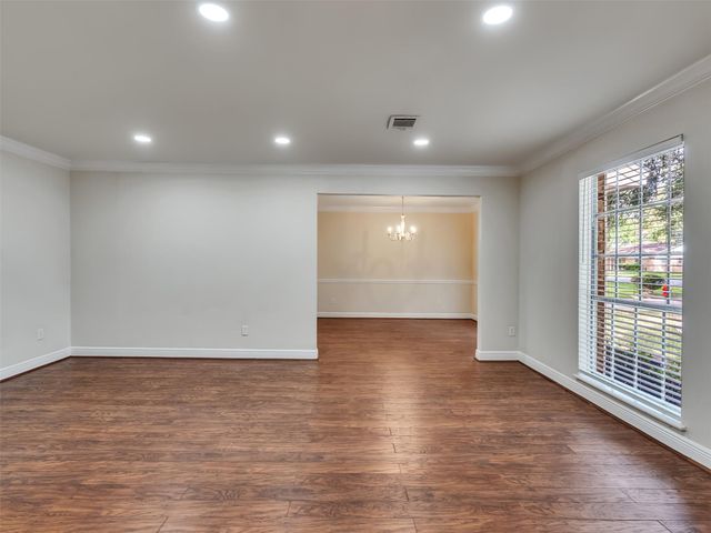 7814 Knob Hill Avenue, Pasadena, TX 77505