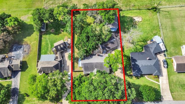 7814 Knob Hill Avenue, Pasadena, TX 77505