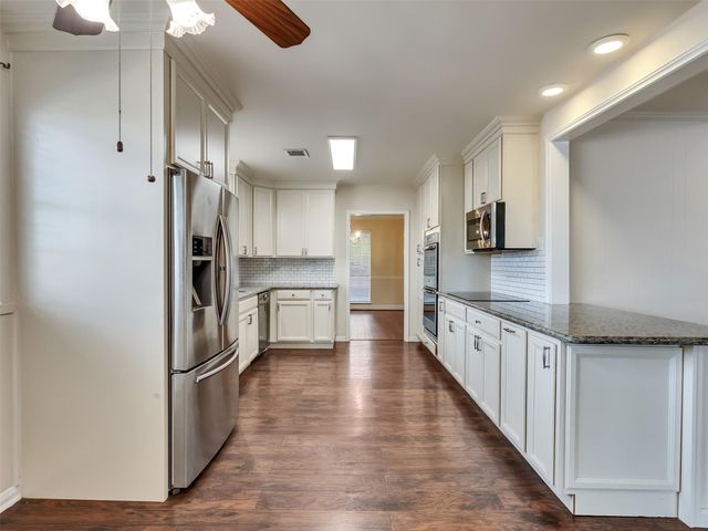 7814 Knob Hill Avenue, Pasadena, TX 77505
