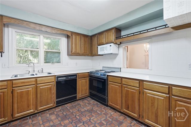 237 Kensington Drive, Savannah, GA 31405