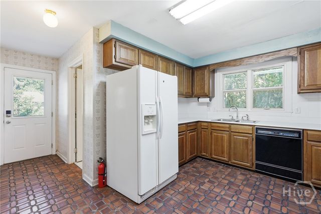 237 Kensington Drive, Savannah, GA 31405