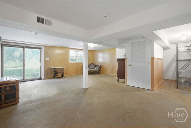 237 Kensington Drive, Savannah, GA 31405