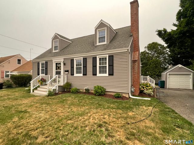 86 Ferndale Avenue, Stratford, CT 06614
