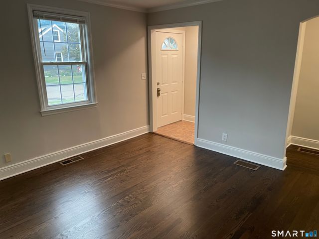 86 Ferndale Avenue, Stratford, CT 06614