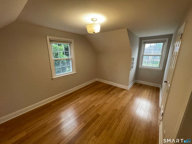 86 Ferndale Avenue, Stratford, CT 06614