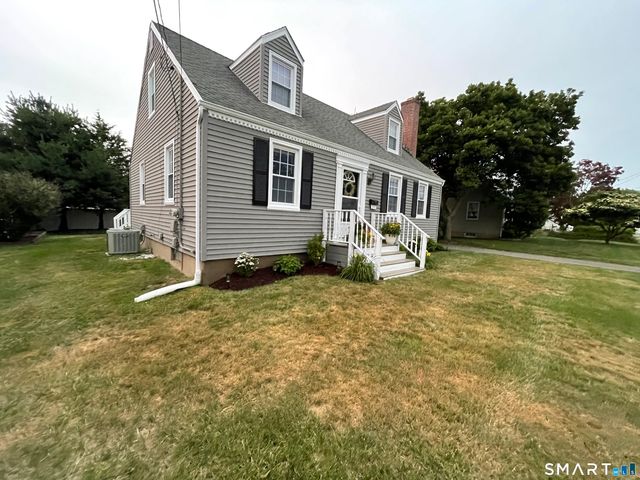 86 Ferndale Avenue, Stratford, CT 06614