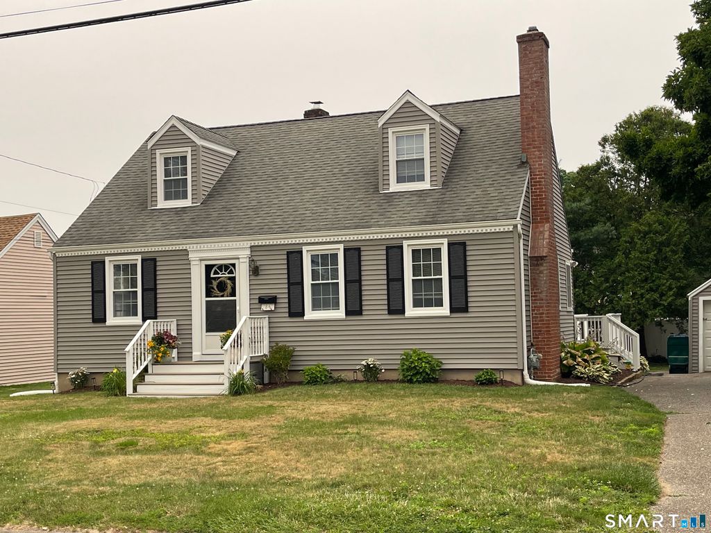 86 Ferndale Avenue, Stratford, CT 06614