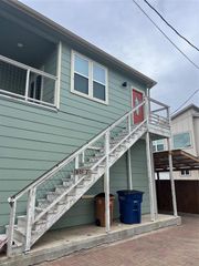 1101 Stobaugh ST B, Austin, TX 78757