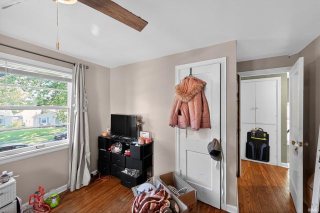1010 W Lawrence Street, Mishawaka, IN 46545