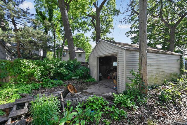 1010 W Lawrence Street, Mishawaka, IN 46545