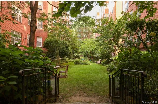 3525 77th Street B19, Jackson Heights, NY 11372