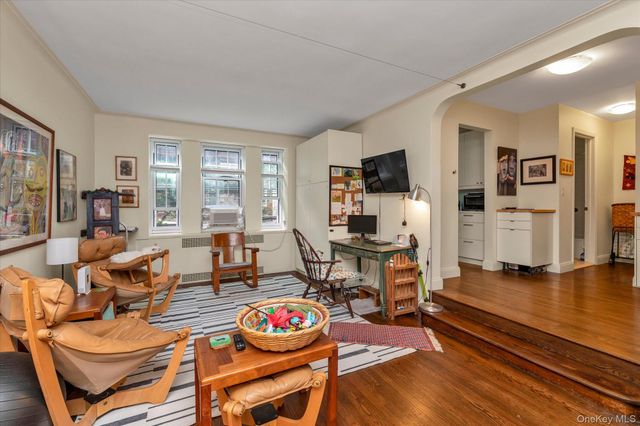 3525 77th Street B19, Jackson Heights, NY 11372