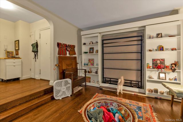 3525 77th Street B19, Jackson Heights, NY 11372