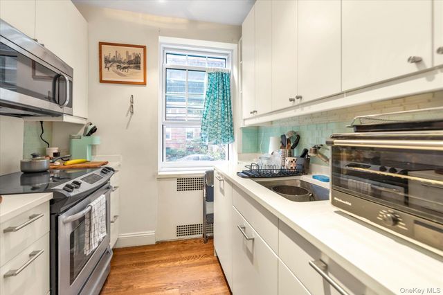 3525 77th Street B19, Jackson Heights, NY 11372